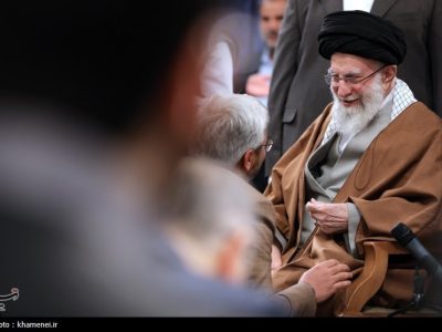 مجموعه اشعار رهبر شهید انقلاب در آستانه انتشار است