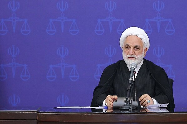 محسنیاژهای: دشمن در جنگ ترکیبی به دنبال نفوذ است