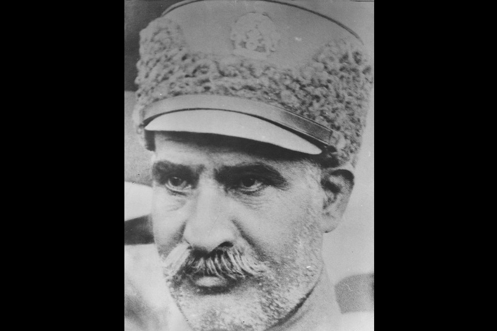 مسلسل ماکسیم نبود سلسله پهلوی هم نبود/قمه‌کش بدمستی که شاه ایران شد