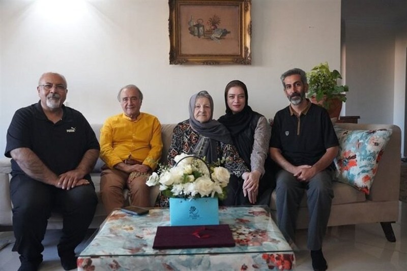 آزیتا لاچینی: خوشحالم هنوز اجازه نمی‌دهید نام ما از سینما پاک شود