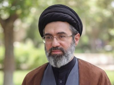 آیتالله خامنهای: فتح قلههای پیشرفت، مأموریت دانشآموزان و دانشجویان