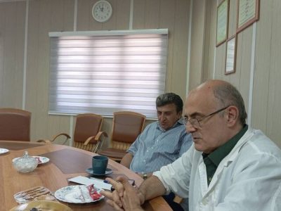 تقدیر از پزشک نمونه مردمی و پزشک ماندگار جزیره خارگ