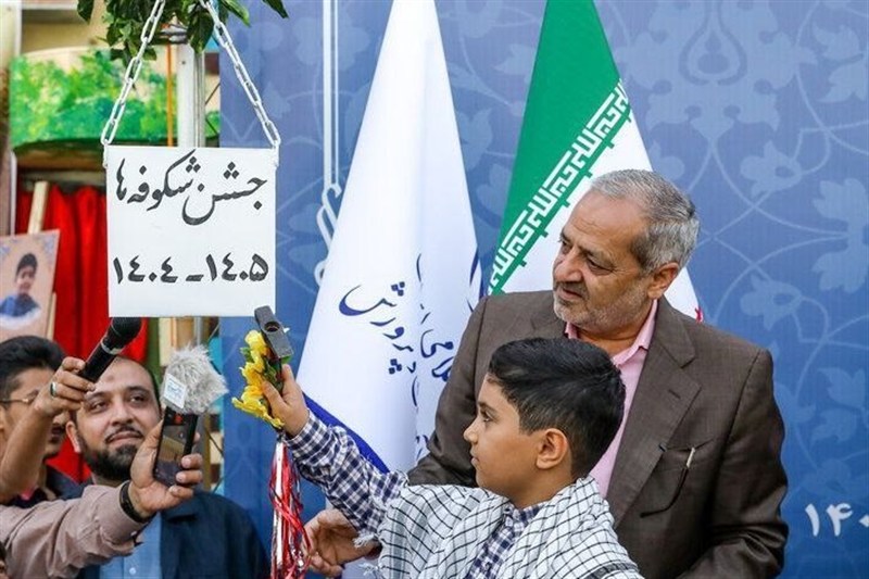 جشن شکوفهها در تهران؛ نخستین تجربه کلاساولیها از مدرسه