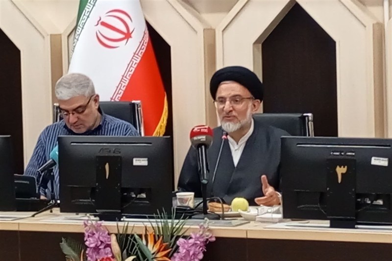 خاموشی: برخی مغلطه می‌کنند که جای مقاومت رای بگیریم و تفاهم کنیم!