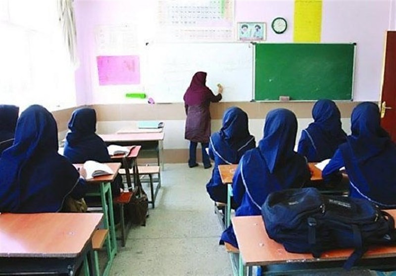 مدرسه رایگان است؛ اما هزینههایش را چه کسانی میپردازند؟
