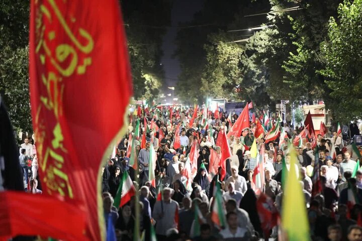 مردم انقلابی ارومیه همچنان پای انقلاب، وطن و رهبری ایستادهاند